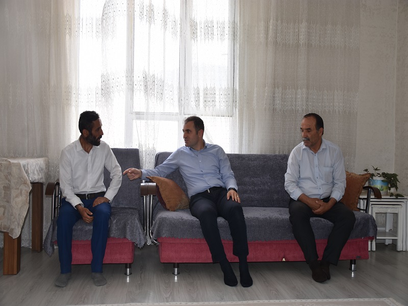 KAYMAKAMIMIZ SN. MURAT METE`DEN ALGAN AİLESİNE TAZİYE ZİYARETİ